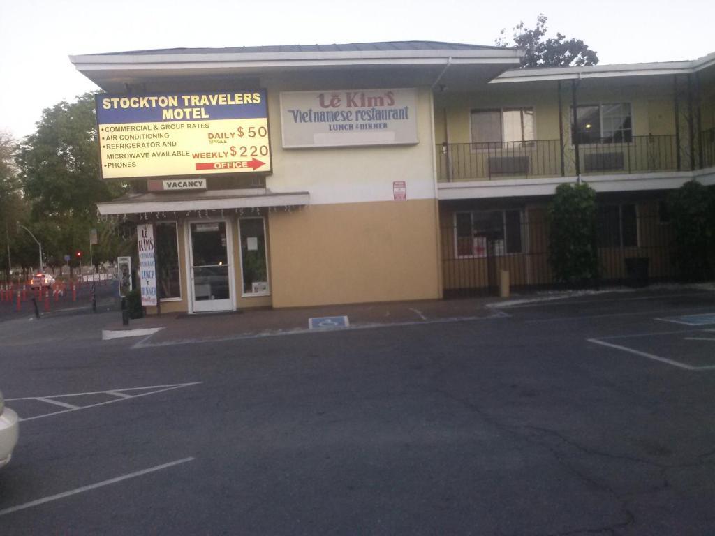 Stockton Travelers Motel Zewnętrze zdjęcie