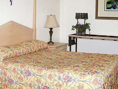 Stockton Travelers Motel Zewnętrze zdjęcie